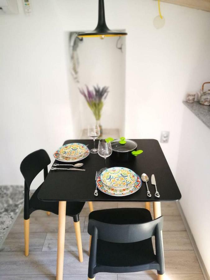 Cres Art Studio Kuning Apartment Dış mekan fotoğraf