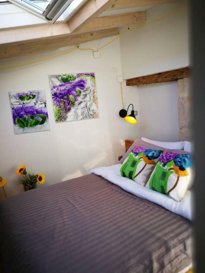 Cres Art Studio Kuning Apartment Dış mekan fotoğraf